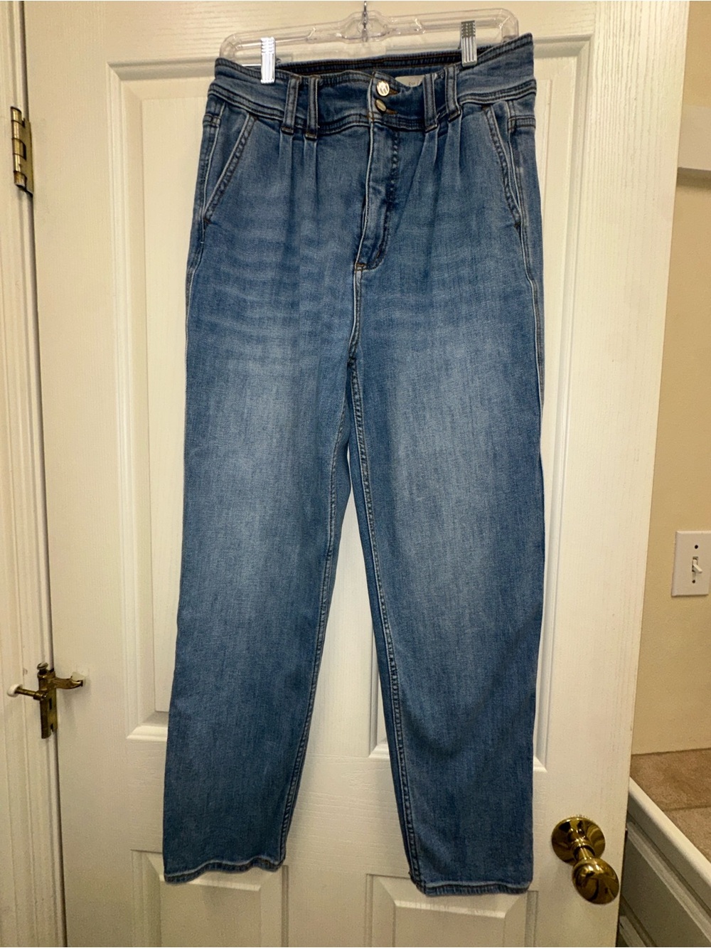 Pilcro high rise pleated jeans size 27